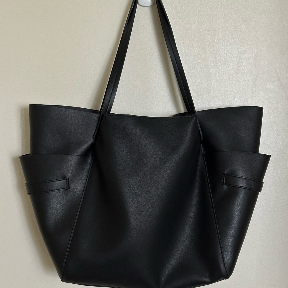 Elegant Black Tote Bag Zara